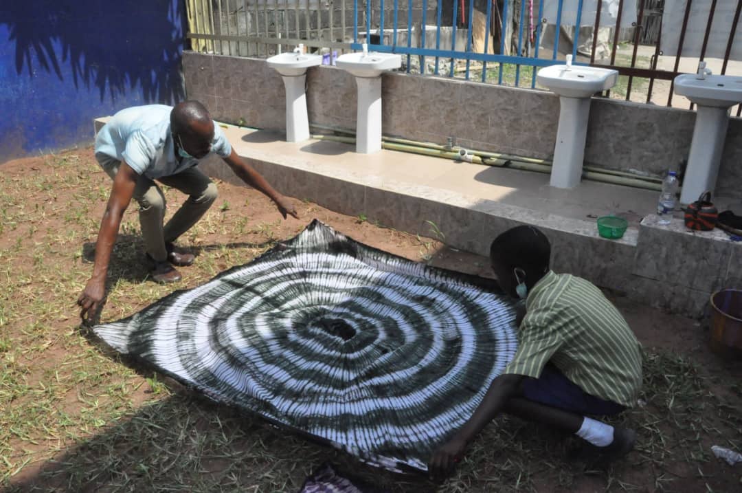 FCET Staff School Akoka - Art training