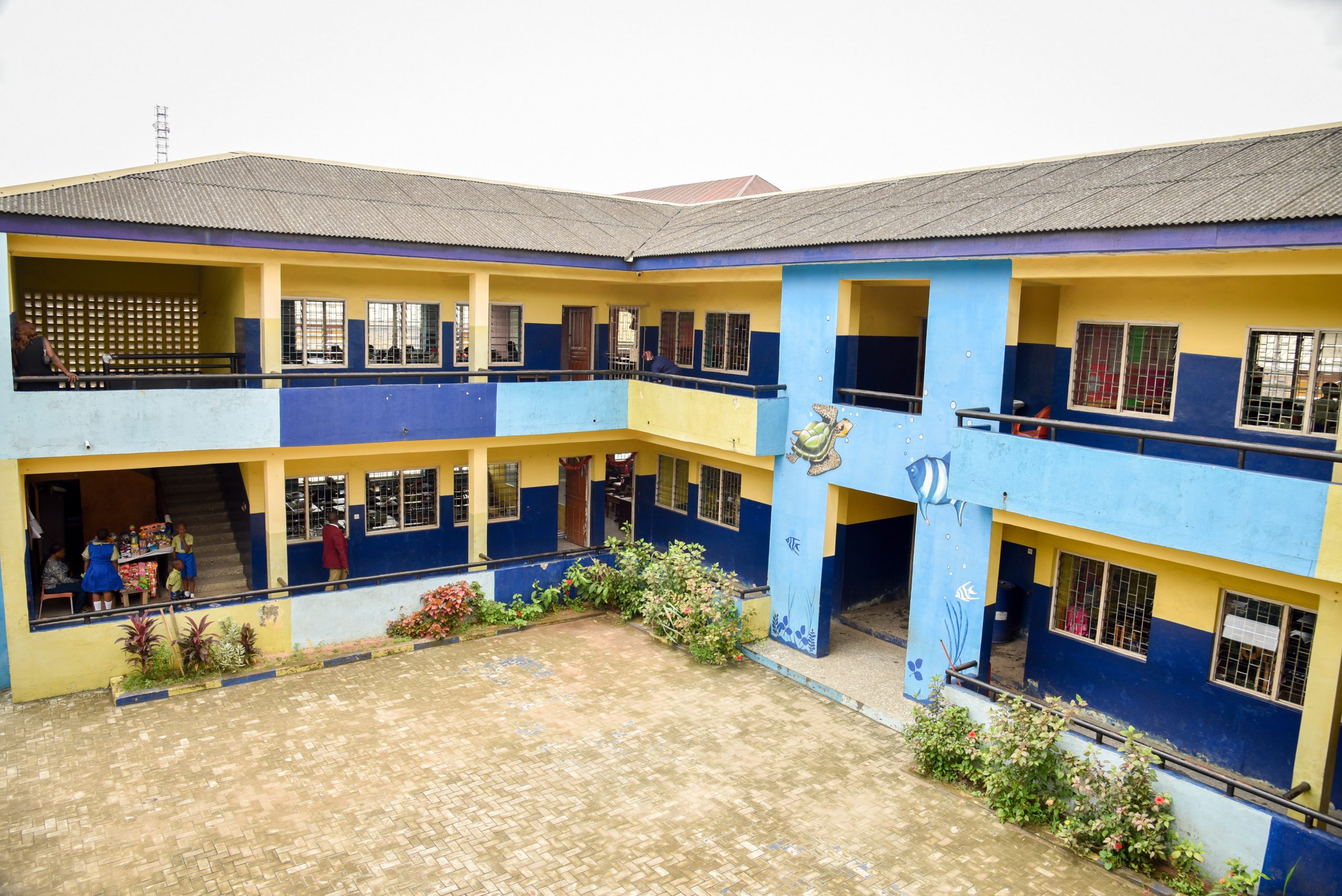 FCET Staff School, Akoka - Building, angle view
